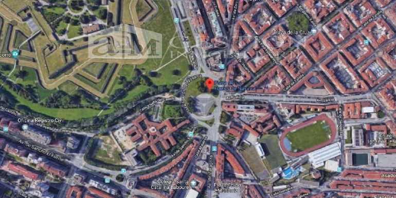 Plaza de los Fueros de Navarra - Google Maps.pdf_page_11